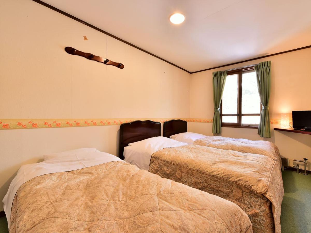 Kurumayama Kogen Guesthouse Urara Chino Esterno foto